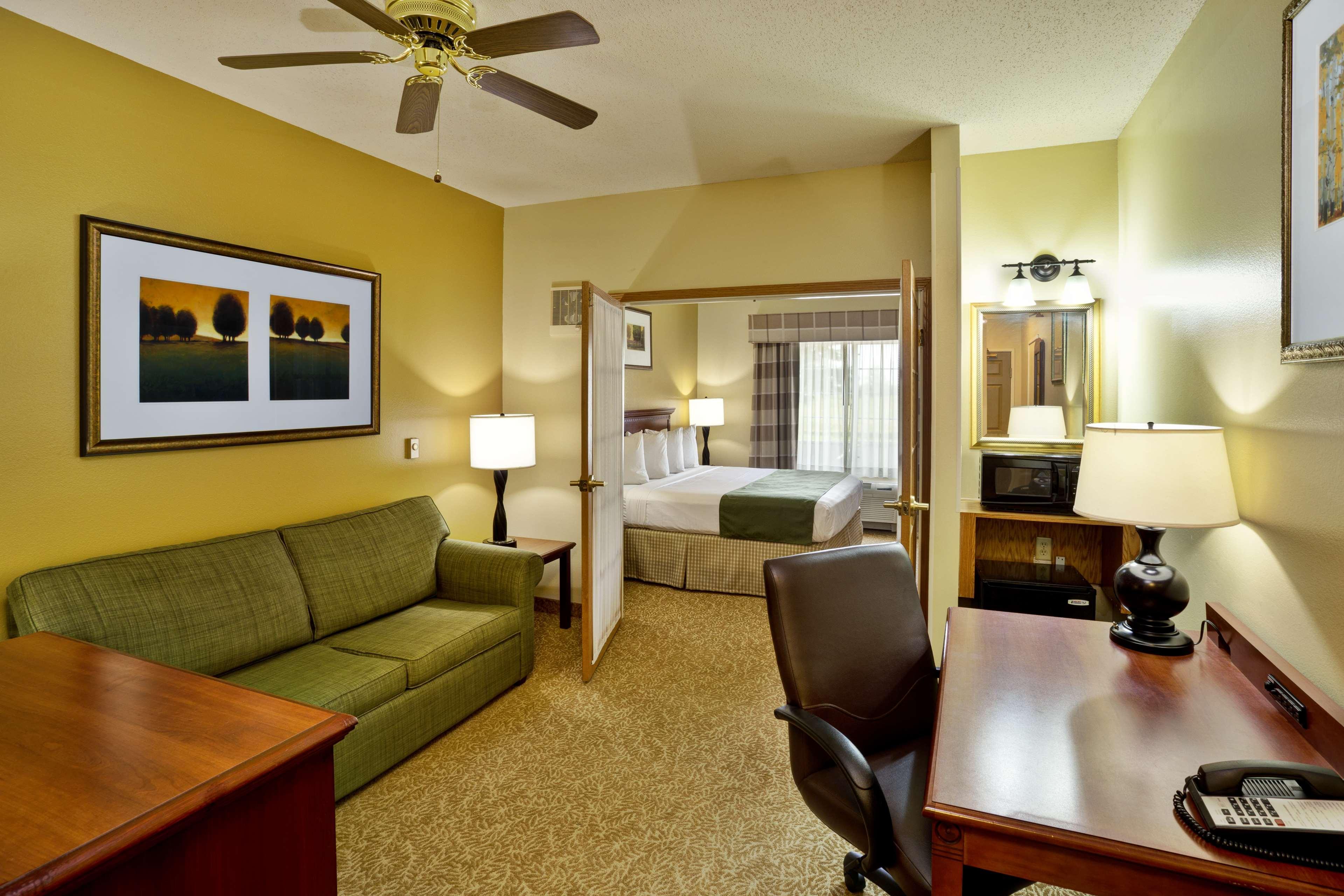 Country Inn & Suites By Radisson, Marion, Oh Экстерьер фото