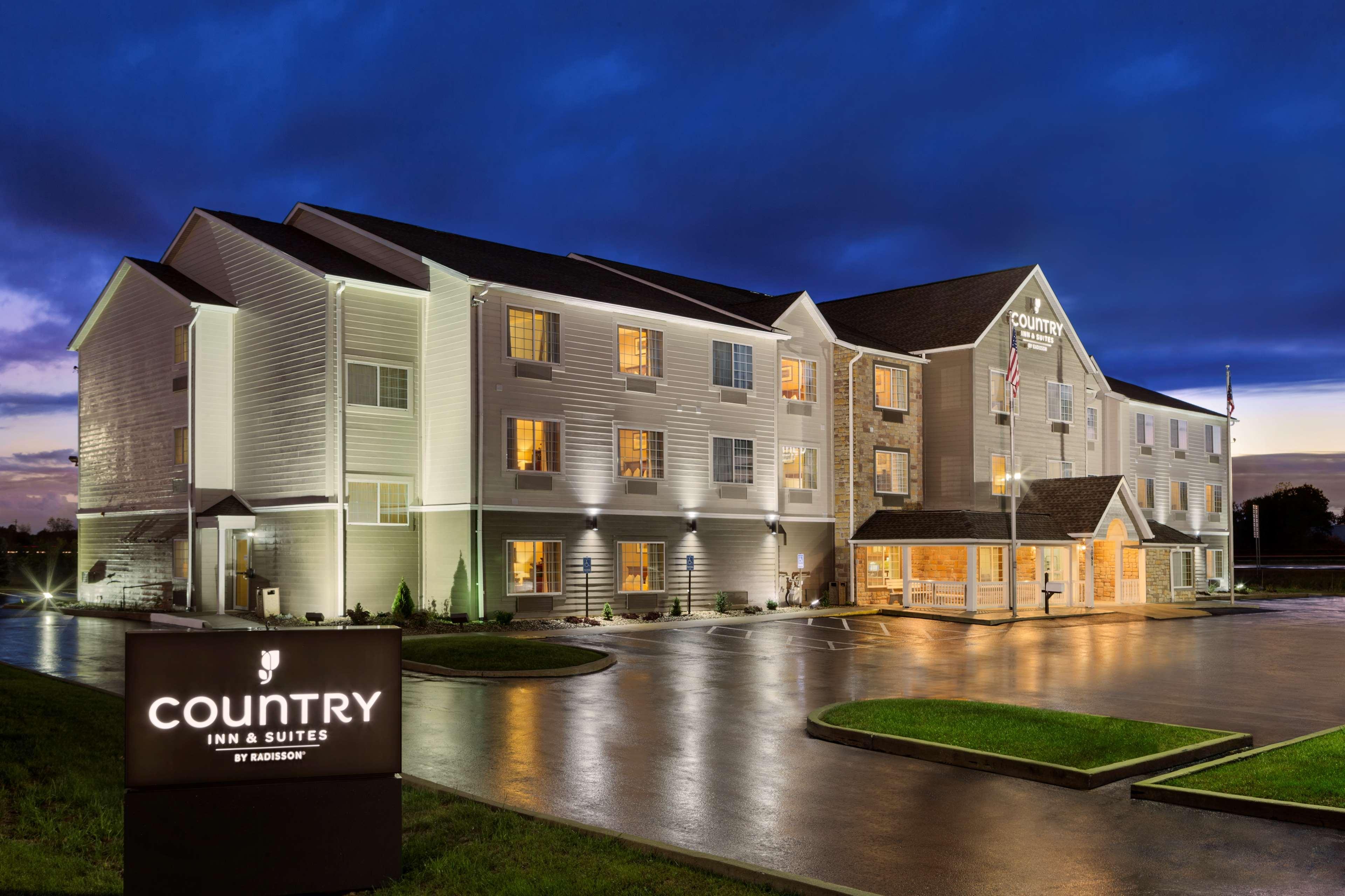 Country Inn & Suites By Radisson, Marion, Oh Экстерьер фото